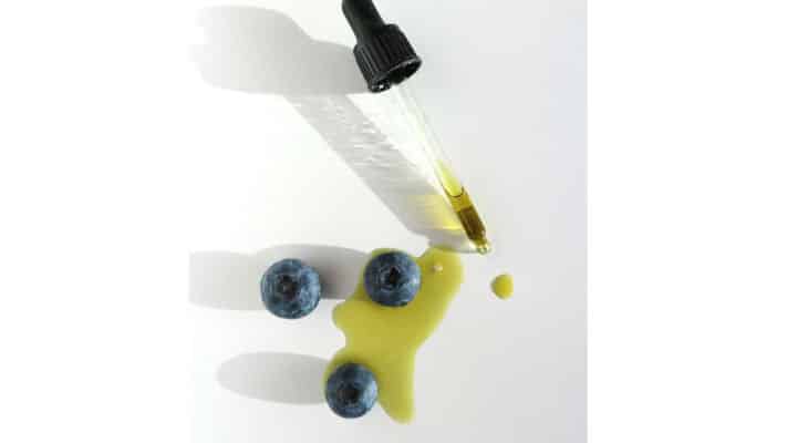 Pour une formulation en clean beauté : The Upcycled Beauty Compagny lance Blueberry Necta